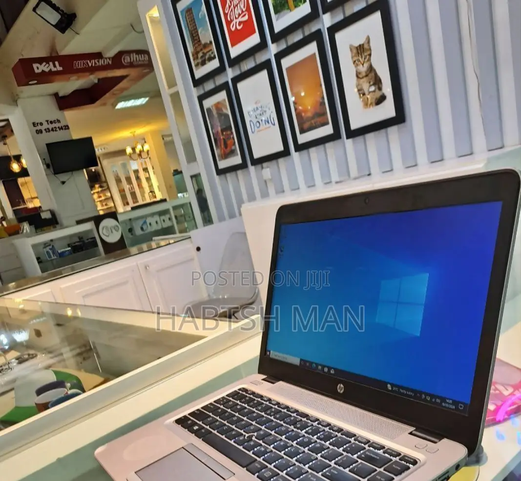 New Laptop HP EliteBook 840 4GB AMD A8 HDD 500GB