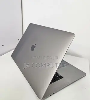 New Laptop Apple MacBook Pro 2016 16GB Intel Core I7 SSD 256GB
