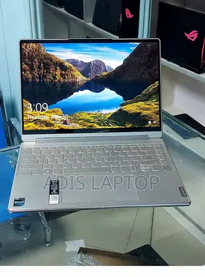 New Laptop Lenovo ThinkPad Yoga 16GB Intel Core I5 SSD 512GB