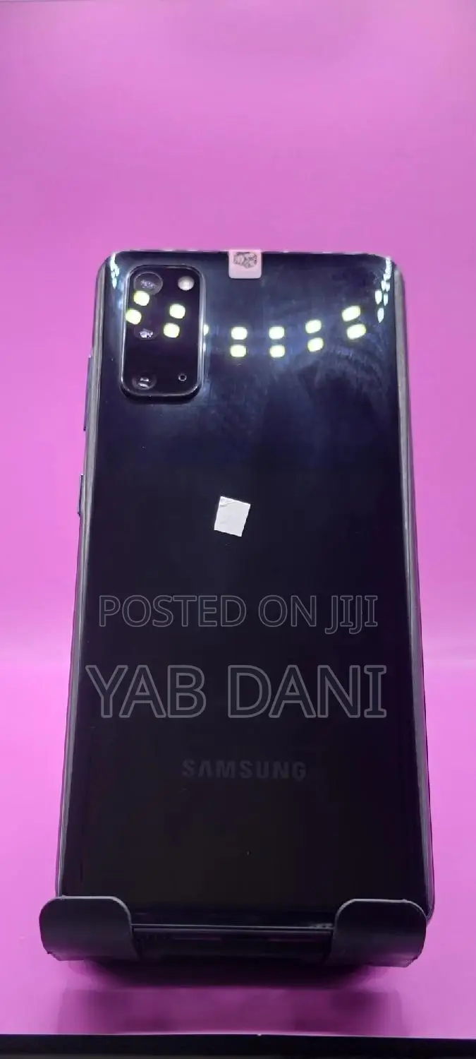 New Samsung Galaxy S20 128 GB Black