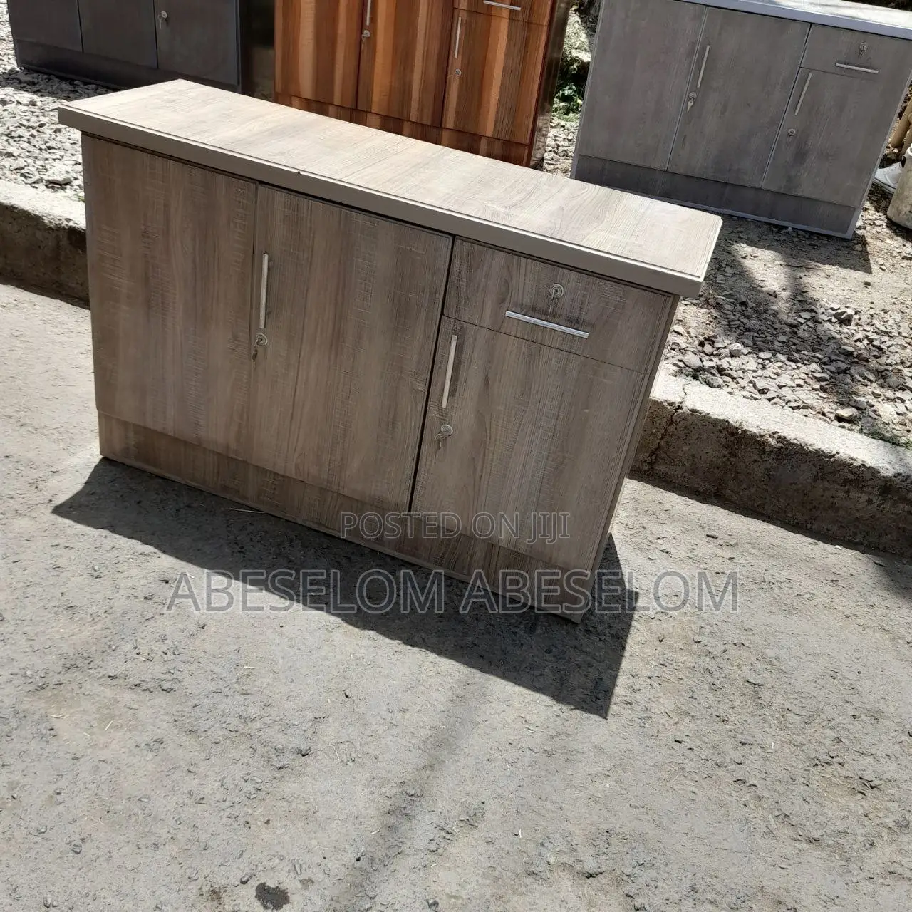 1,20 Cm ላምኔት ቡፌ