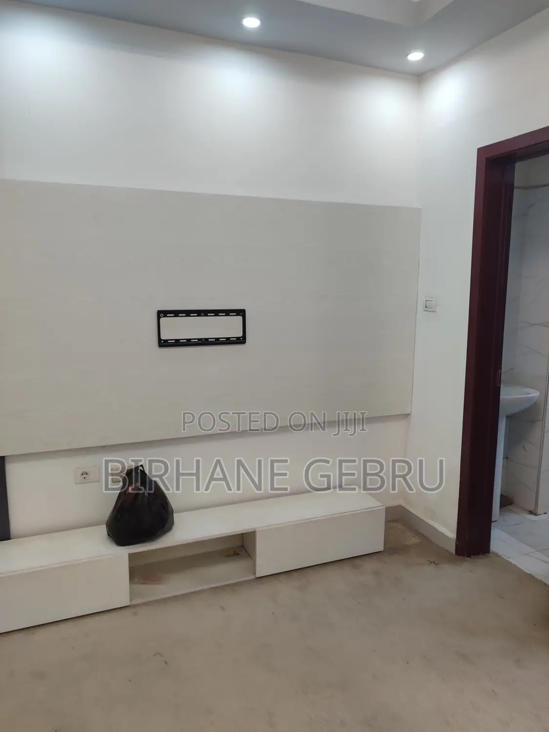 2bedroom Luxury Apartiment Rent