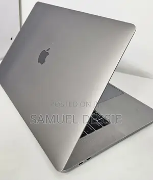 New Laptop Apple MacBook Pro 2016 16GB Intel Core I7 SSD 256GB