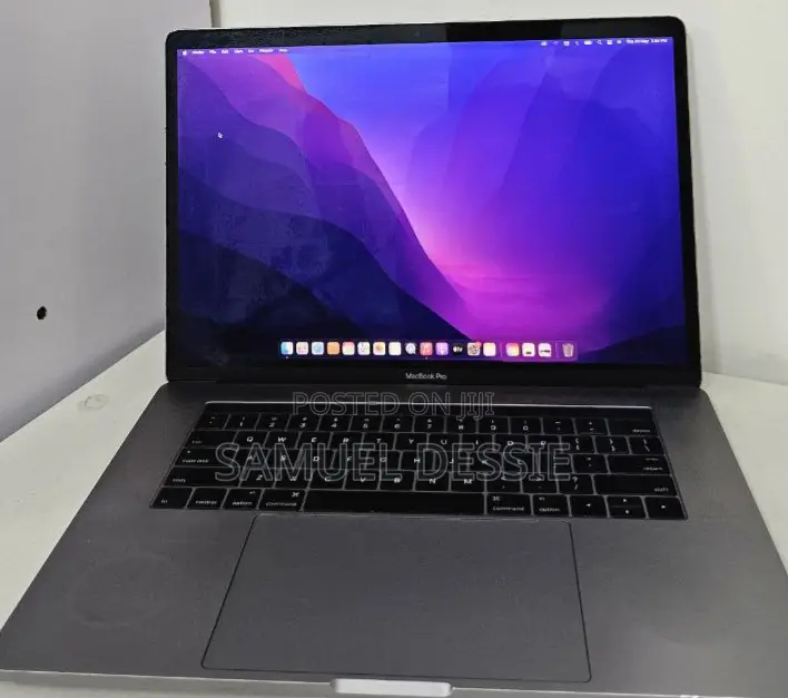 New Laptop Apple MacBook Pro 2016 16GB Intel Core I7 SSD 256GB