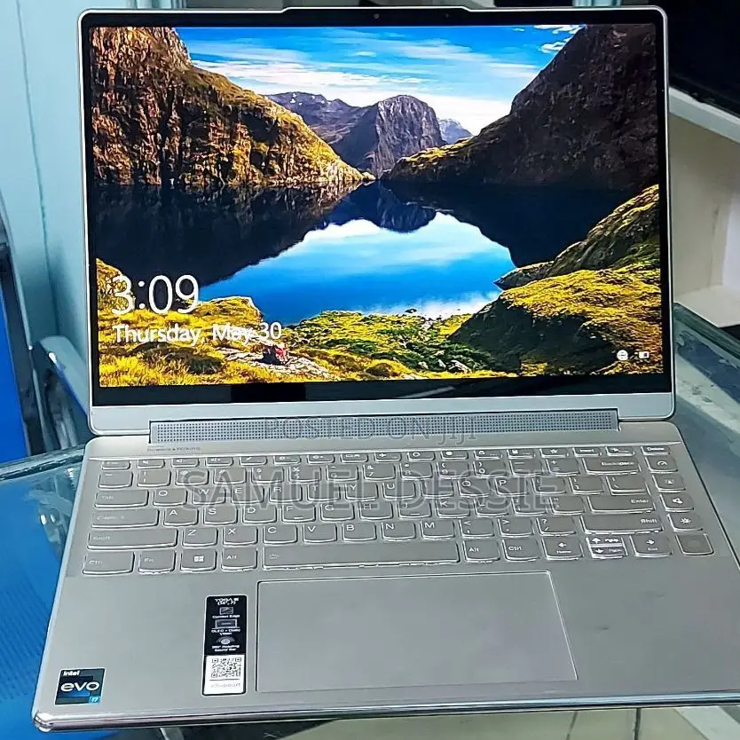 New Laptop Lenovo ThinkPad Yoga 16GB Intel Core I7 SSD 512GB