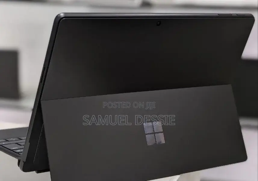 New Laptop Microsoft Surface Pro 9 16GB Intel Core I5 SSD 256GB