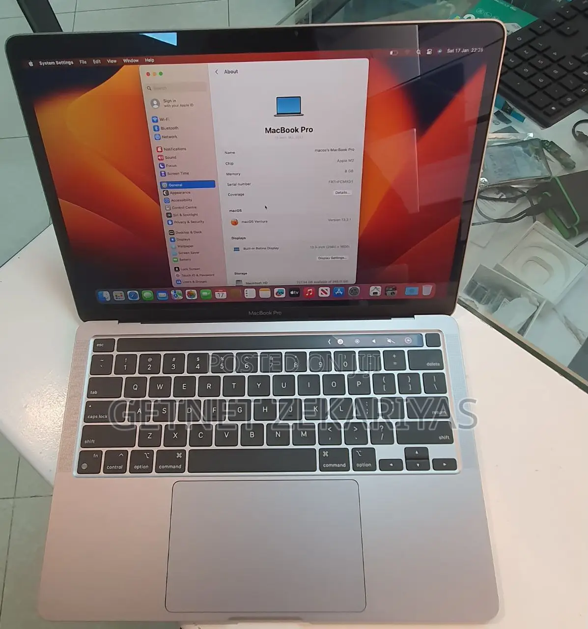 New Laptop Apple MacBook Pro 2023 M2 8GB Apple M2 SSD 256GB