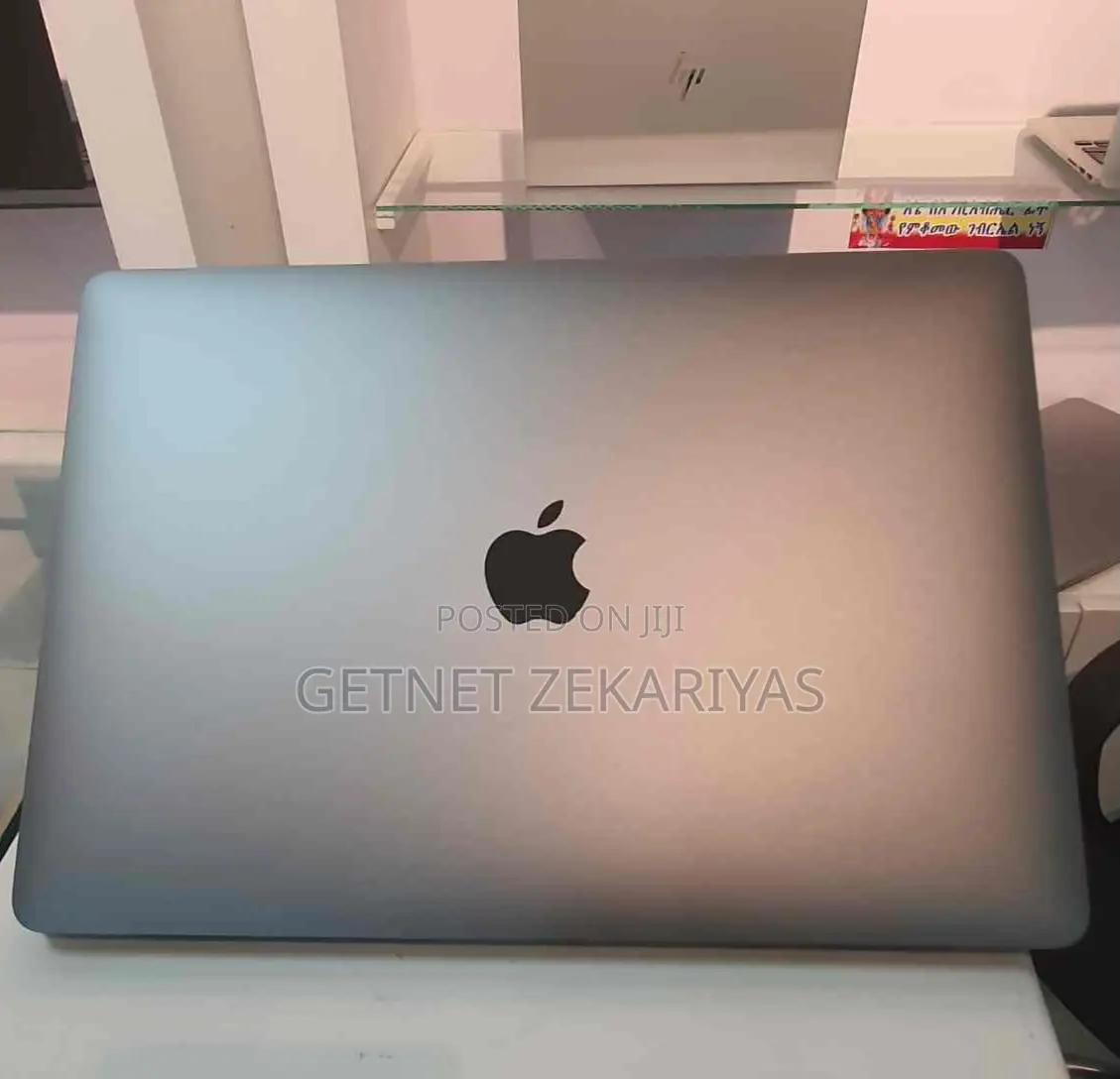 New Laptop Apple MacBook Pro 2023 M2 8GB Apple M2 SSD 256GB