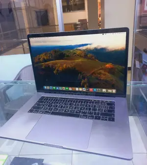 New Laptop Apple MacBook Pro 2018 16GB Intel Core I9 SSD 512GB