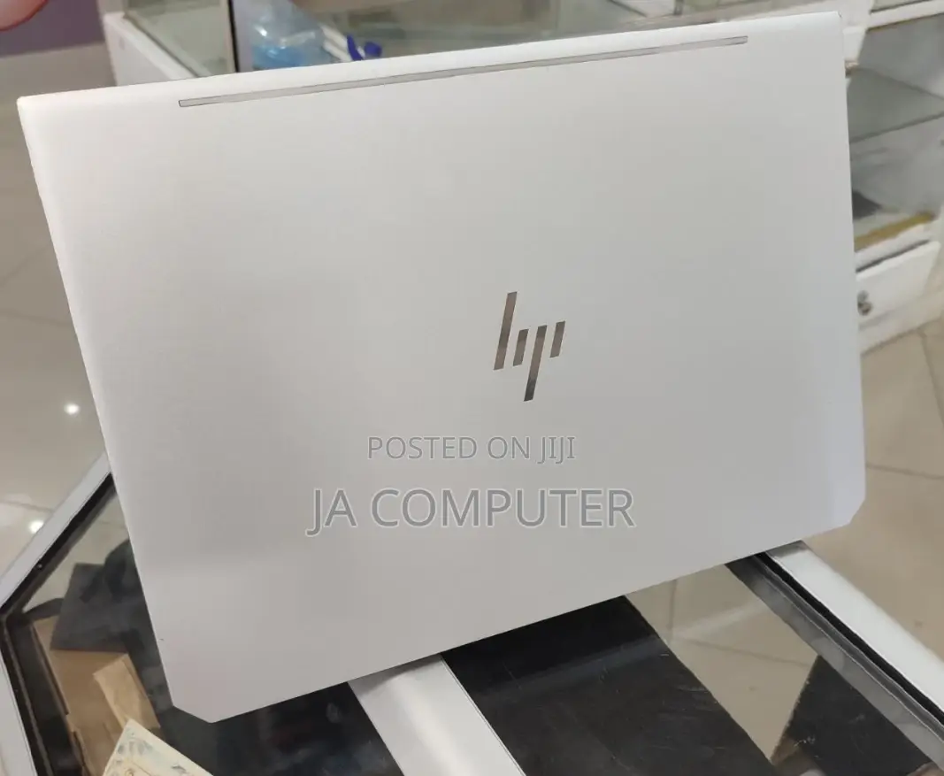 New Laptop HP EliteBook 1050 16GB Intel Core I7 SSD 512GB