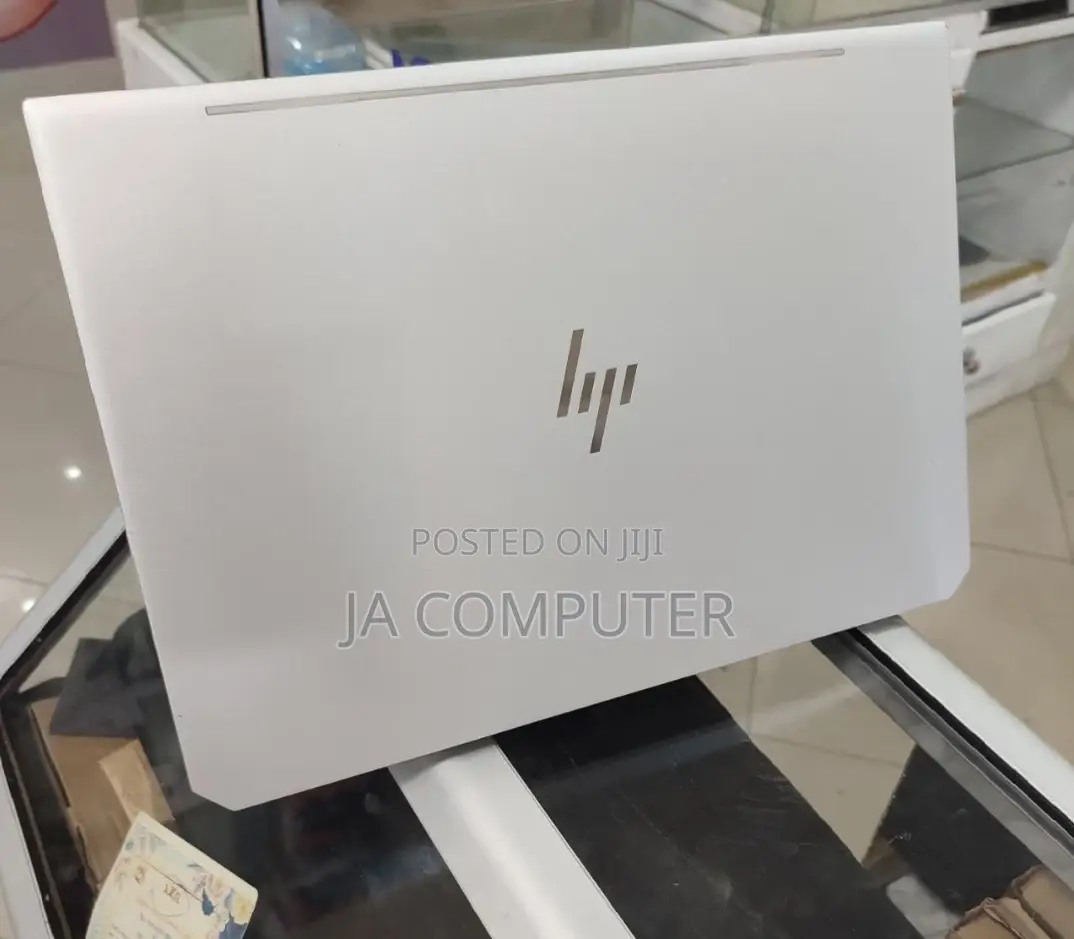 New Laptop HP EliteBook 1050 16GB Intel Core I7 SSD 512GB