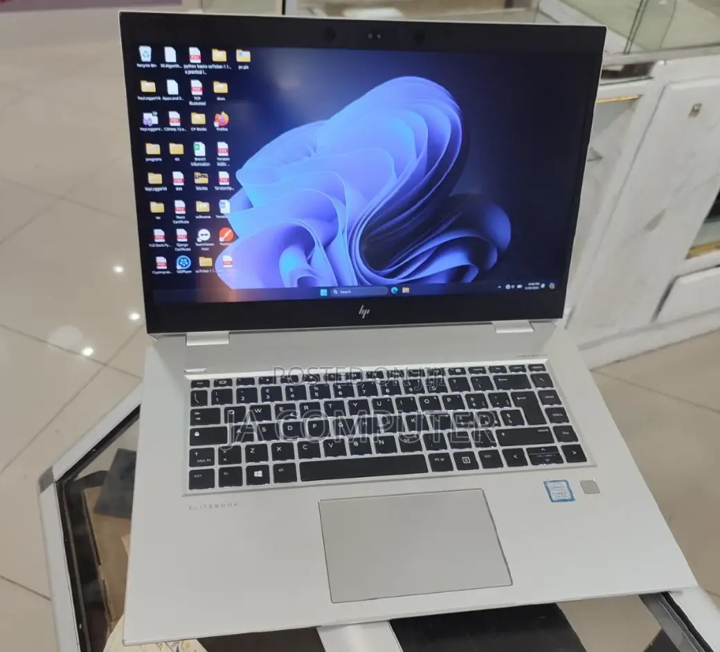 New Laptop HP EliteBook 1050 16GB Intel Core I7 SSD 512GB