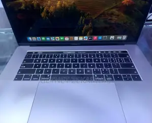 New Laptop Apple MacBook Pro 2018 16GB Intel Core i9 SSD 512GB