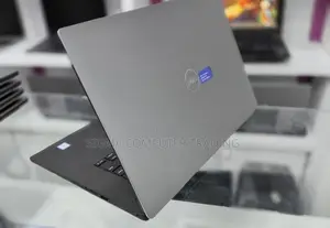 New Laptop Dell Precision 5540 16GB Intel Core I7 SSD 512GB