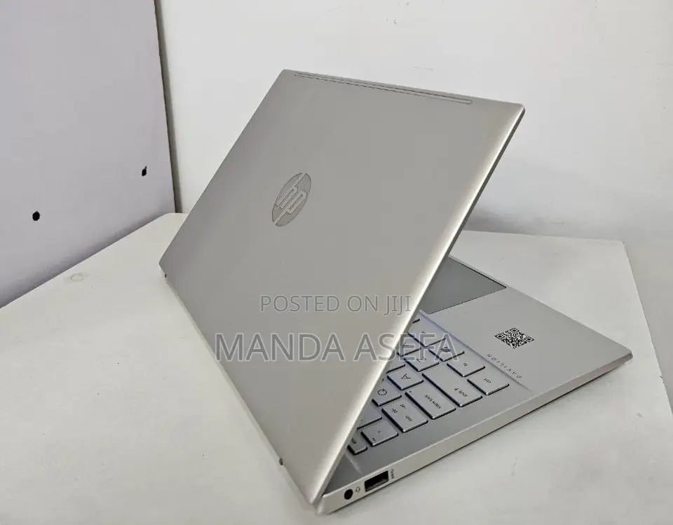 New Laptop HP Pavilion 14 16GB Intel Core I7 SSD 512GB