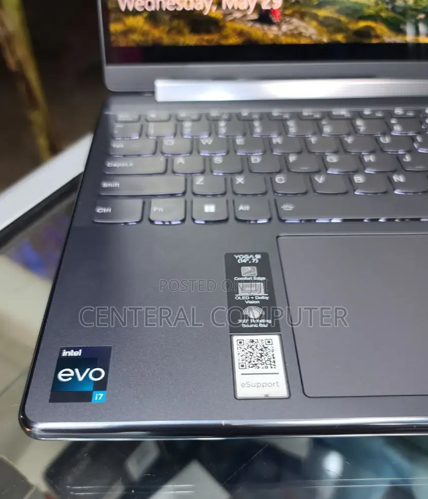 New Laptop Lenovo IdeaPad Yoga 11 16GB Intel Core I5 SSD 1T