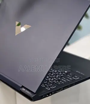 New Laptop HP 14-Dq1025cl 16GB Intel Core I5 SSD 512GB