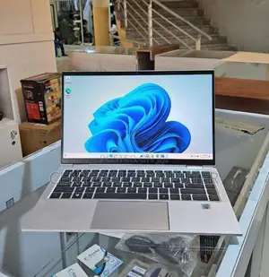 Laptop HP 340s G7 16GB Intel Core I7 SSD 512GB