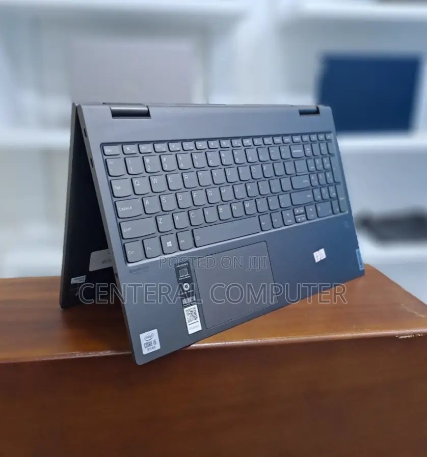 New Laptop Lenovo Yoga C740 8GB Intel Core I5 SSD 512GB