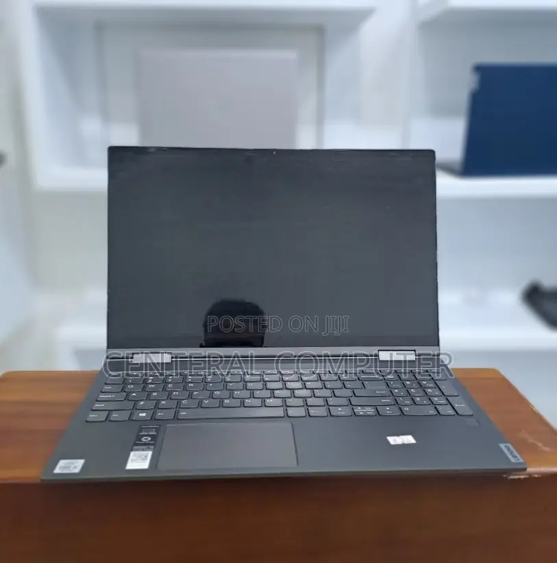 New Laptop Lenovo Yoga C740 8GB Intel Core I5 SSD 512GB