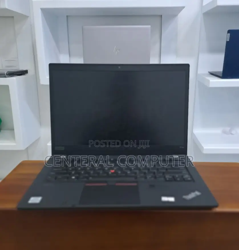 New Laptop Lenovo Thinkpad P14s 12GB Intel Core I7 SSD 512GB