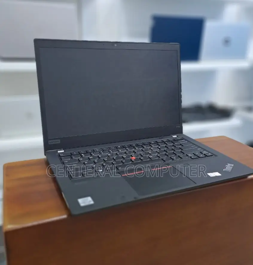 New Laptop Lenovo Thinkpad P14s 12GB Intel Core I7 SSD 512GB