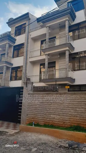 7bdrm House in Addis Abeba, Bole for sale