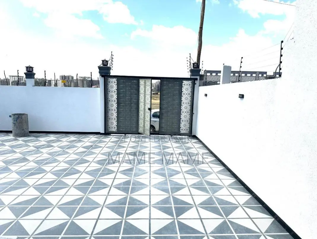 3bdrm Villa in Addis Abeba, Bole for sale