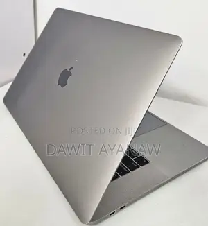 New Laptop Apple MacBook Pro 2016 16GB Intel Core I7 SSD 256GB
