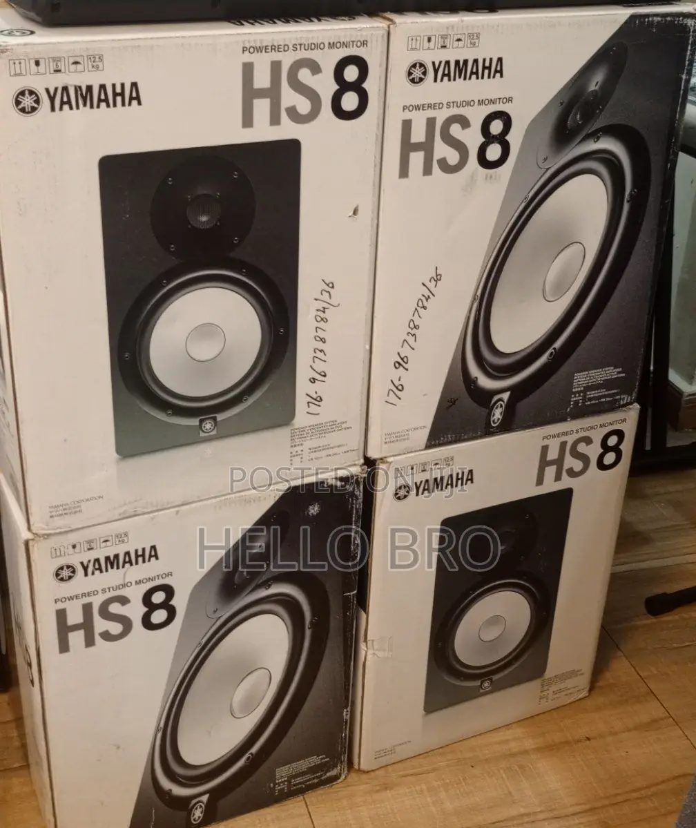 Yamaha Hs8