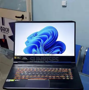 Photo - New Laptop Acer Predator Helios 300 32GB Intel Core I7 SSD 1T