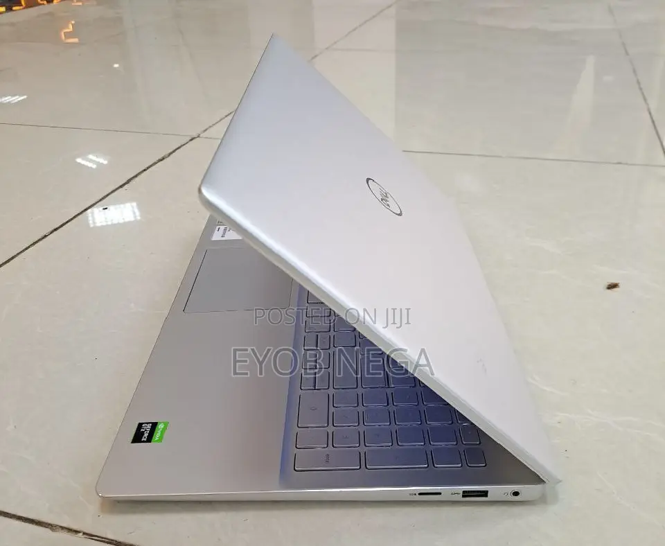 New Laptop Dell Inspiron 15 16GB Intel Core I5 SSD 512GB