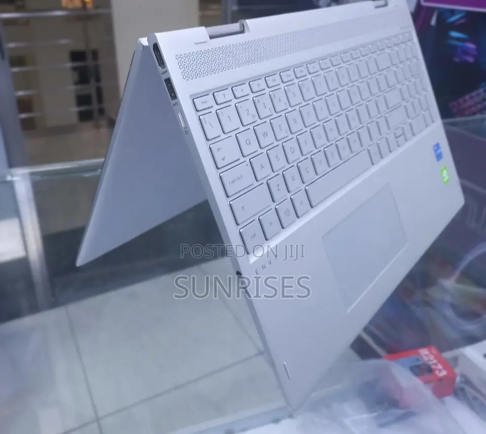 New Laptop HP Envy X360 20GB Intel Core I7 SSD 512GB