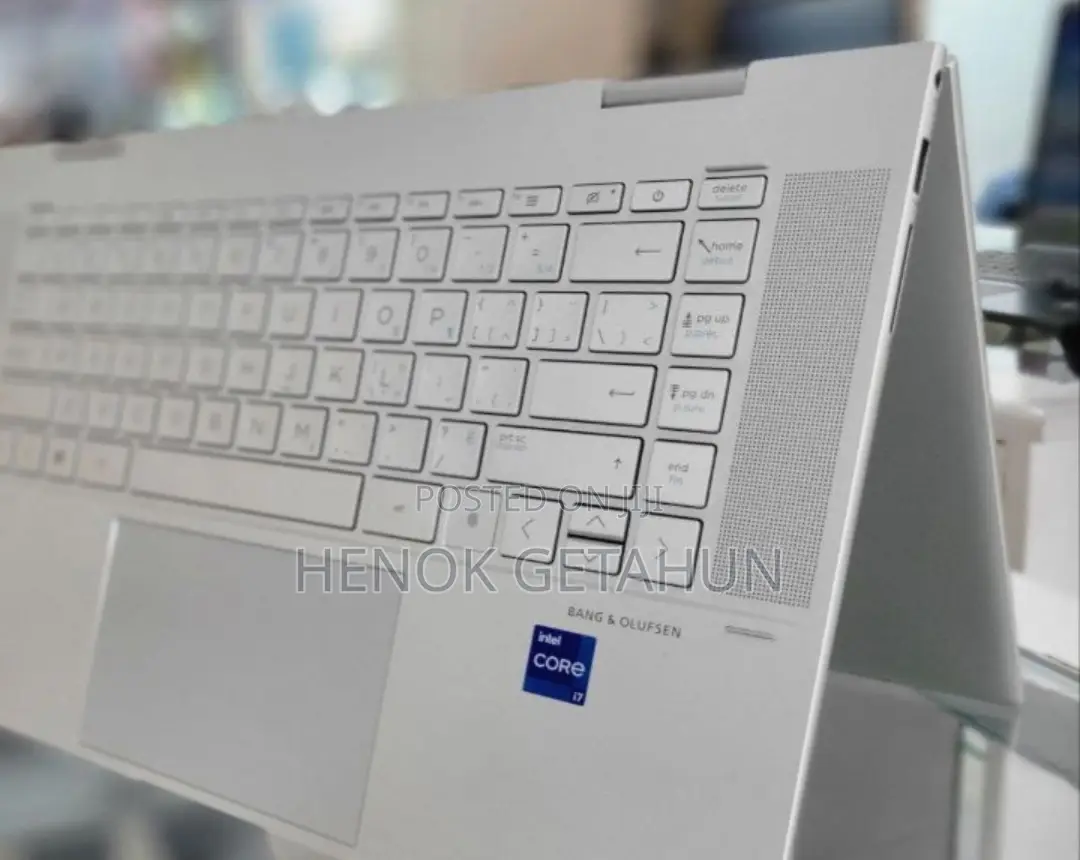 New Laptop HP Envy X360 16GB Intel Core I7 SSD 1T