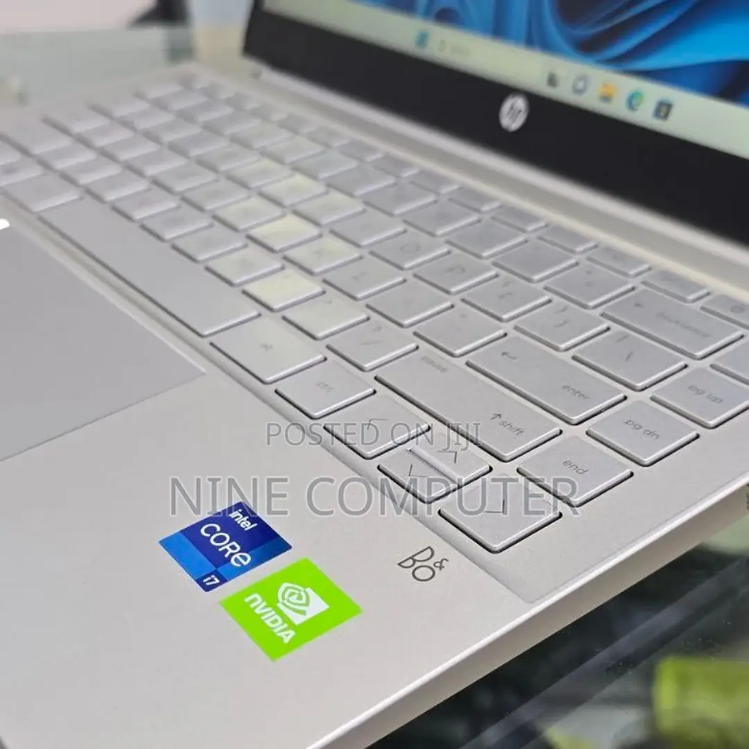 New Laptop HP 14z 16GB Intel Core I7 SSD 512GB