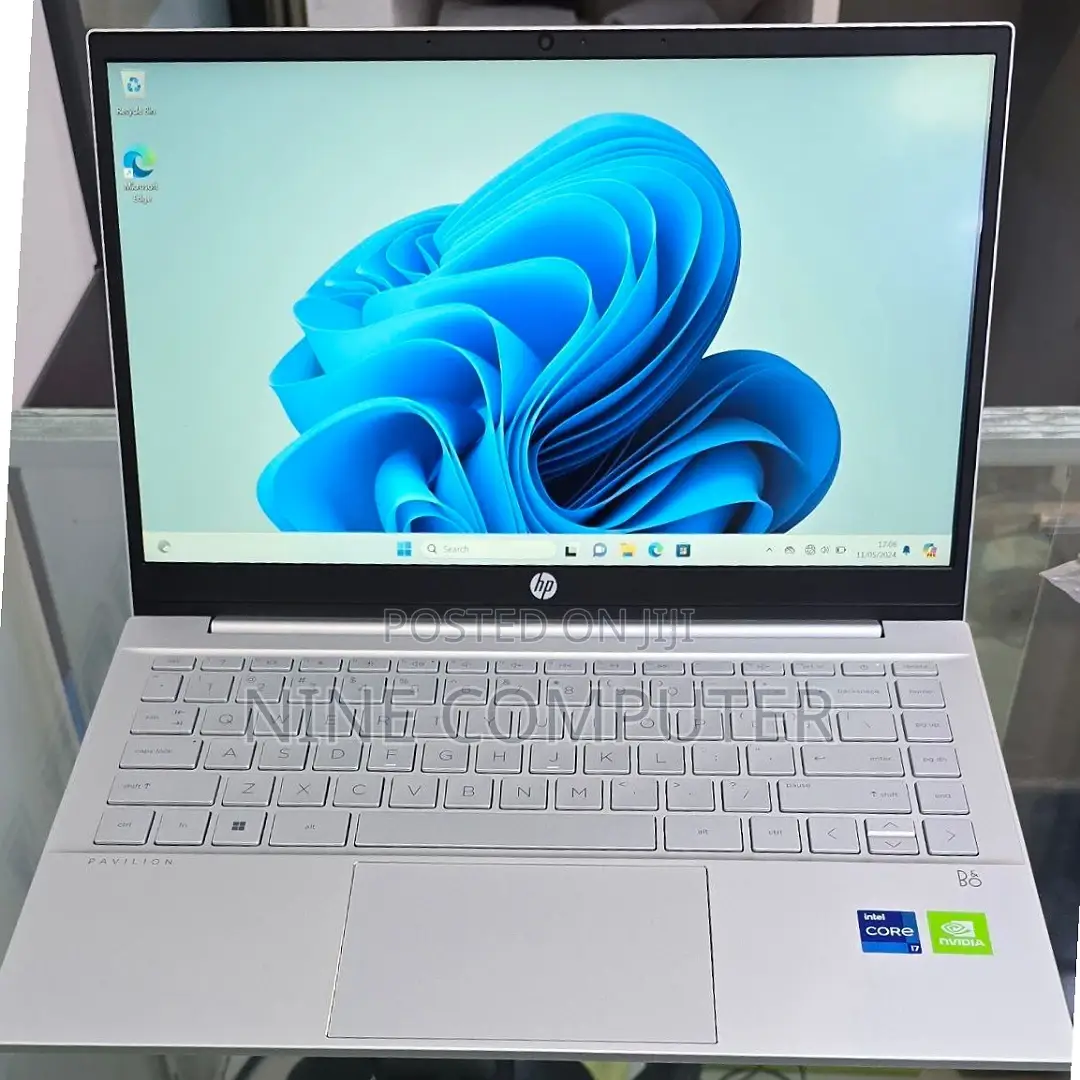 New Laptop HP 14z 16GB Intel Core I7 SSD 512GB