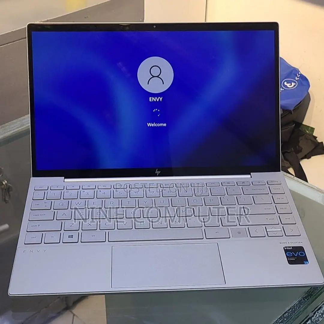 New Laptop HP Envy 13 8GB Intel Core I7 SSD 512GB