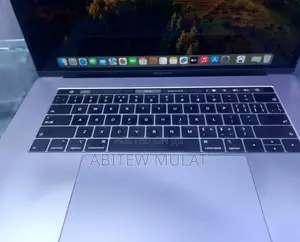New Laptop Apple MacBook Pro 2018 16GB Intel Core I9 SSD 512GB