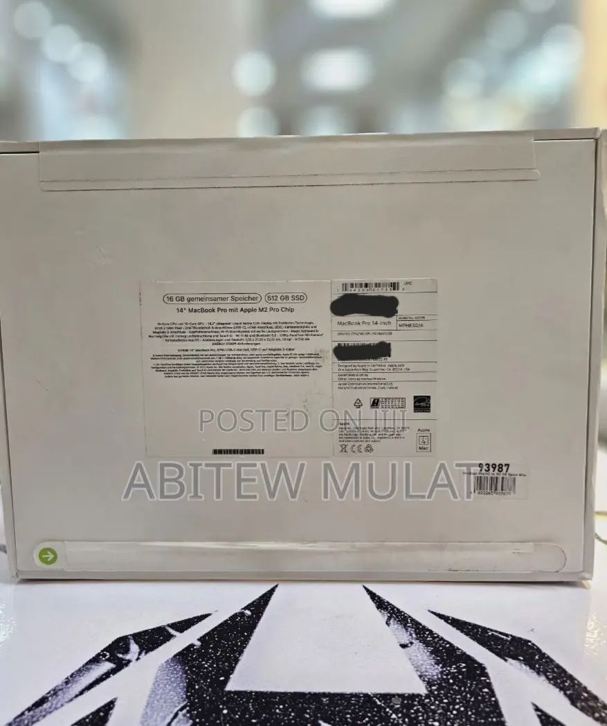 New Laptop Apple MacBook Pro 2022 M2 16GB Apple M2 SSD 512GB