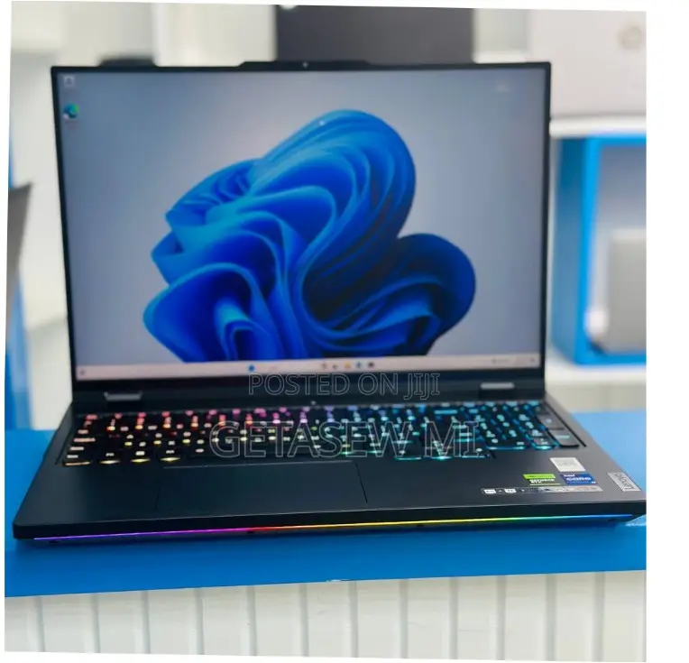 New Laptop Lenovo Legion 7 32GB Intel Core I9 SSD 1T