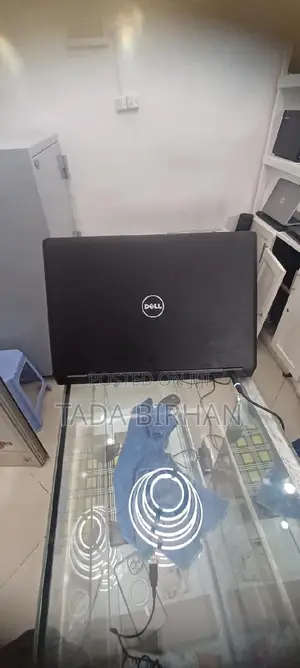 Laptop Dell Latitude 5310 8GB Intel Core I5 HDD 1T