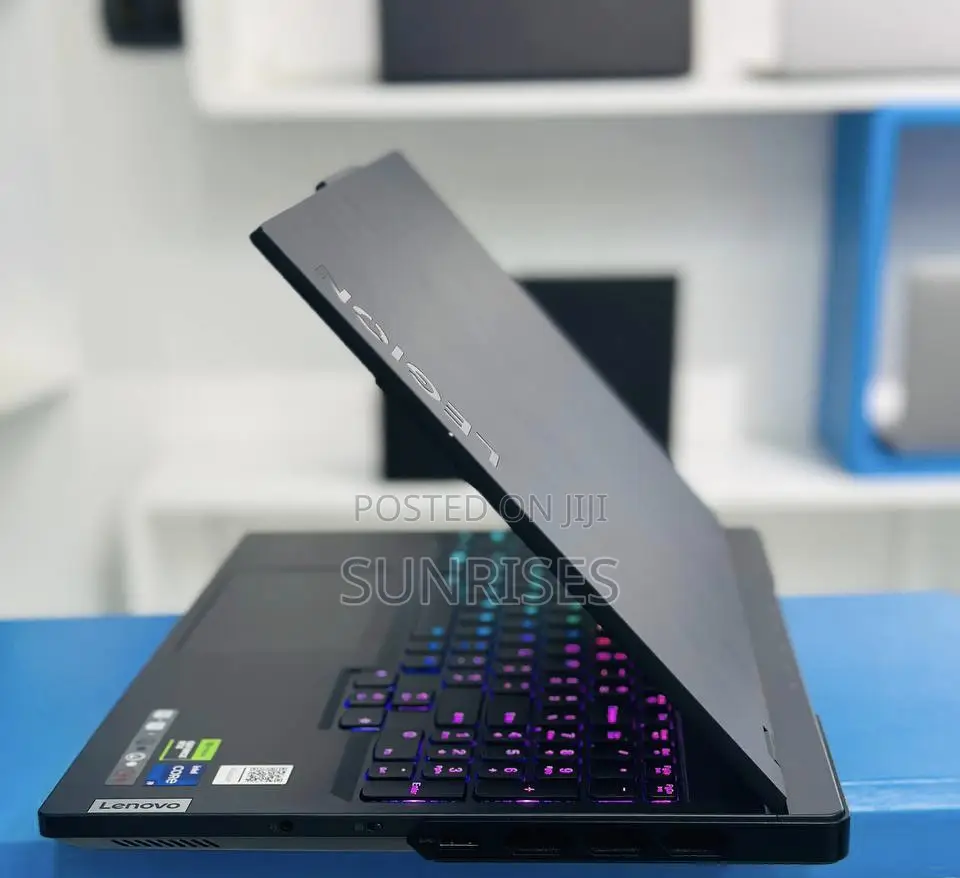 New Laptop Lenovo Legion 7 32GB Intel Core I9 SSD 1T