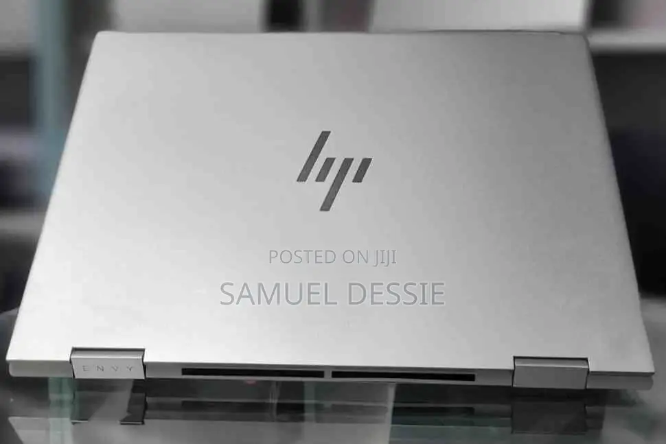 New Laptop HP Envy X360 8GB Intel Core I7 SSD 512GB