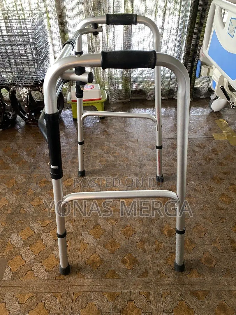 Walker$Walker%Walker Walker!Walker;Walker-ምቾት ያለዉ እጅ መያዣ ያለዉ