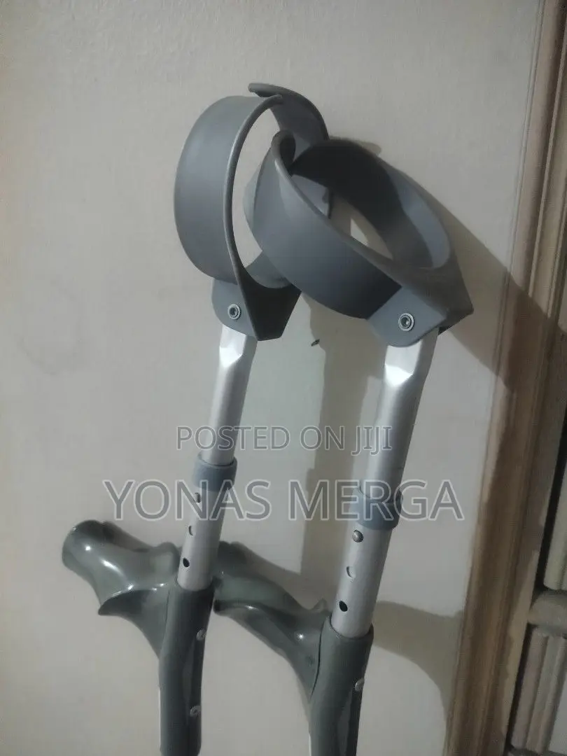 Quality Adjustable Elbow Crutches (1pair)
Crunch/Crutches