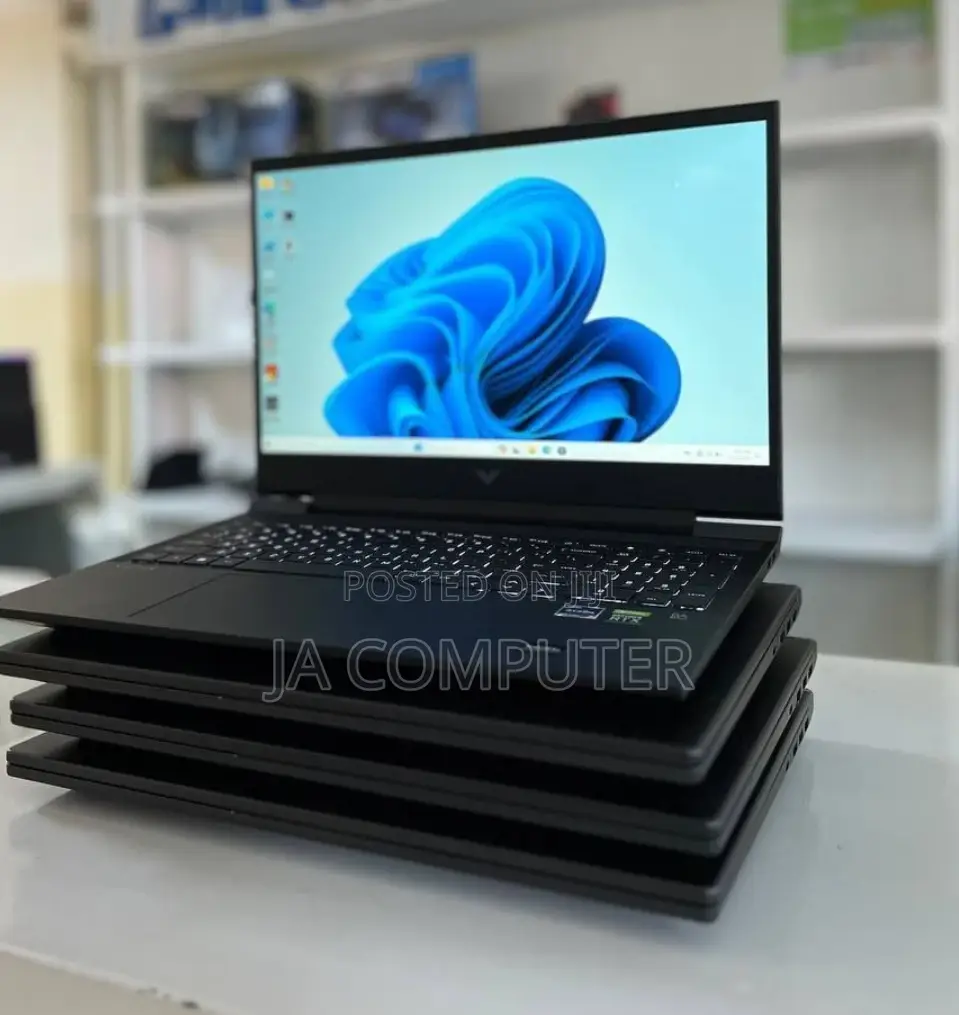 New Laptop HP Victus 15 16GB AMD Ryzen 7 SSD 1T