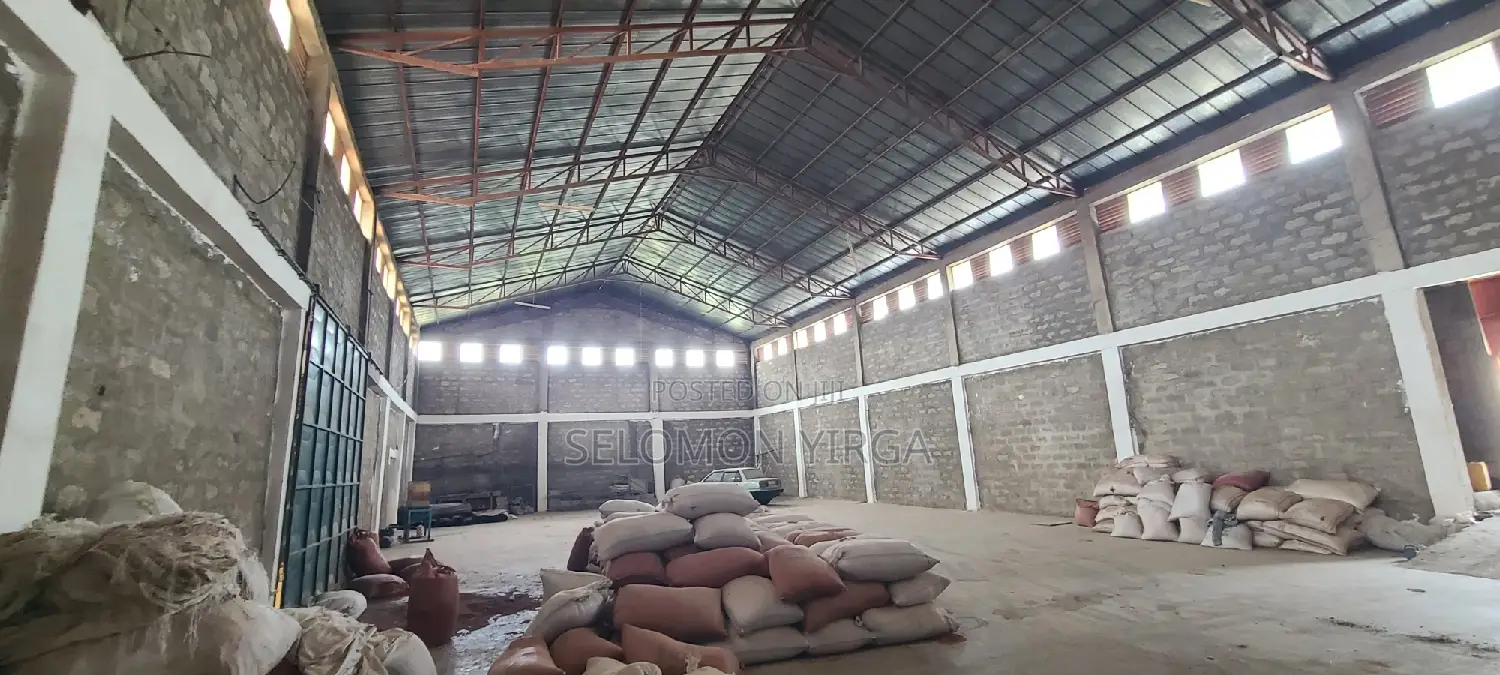 Warehouse for Rent in Kaliti Area
