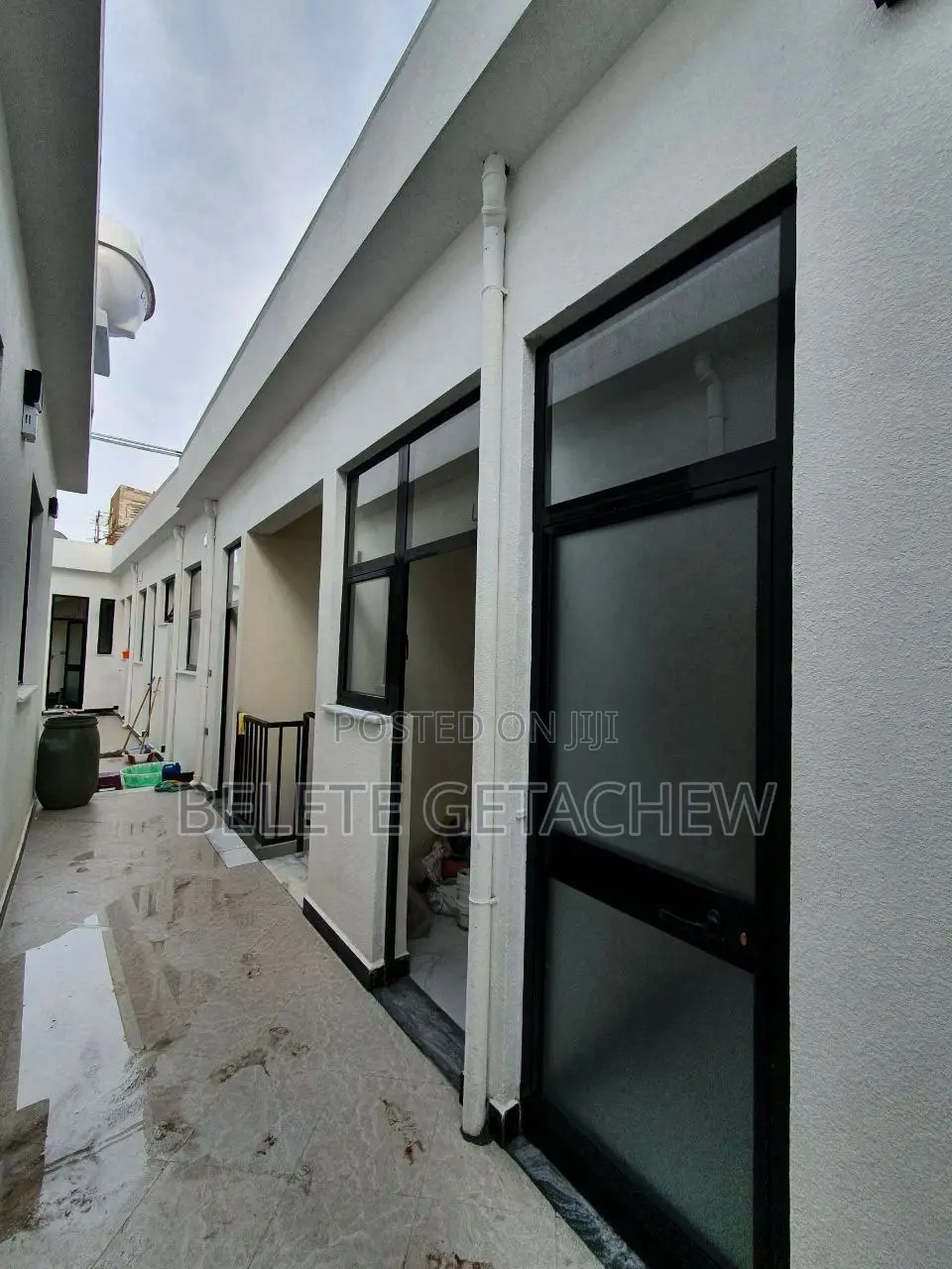 4bdrm Villa in Semit, Basement +, Bole for sale