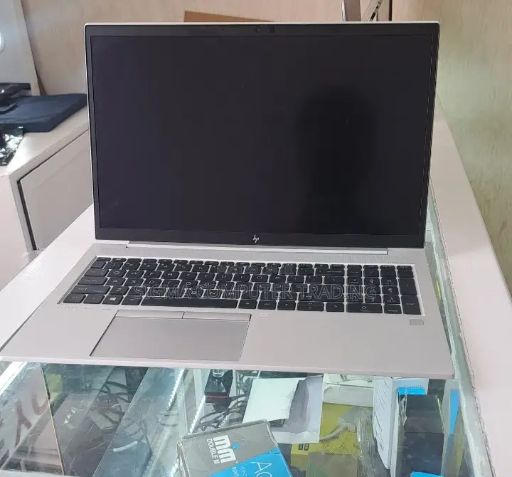 New Laptop HP EliteBook 850 G8 16GB Intel Core I7 SSD 512GB