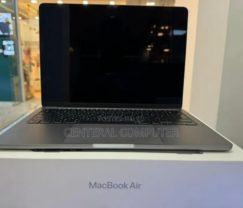 New Laptop Apple MacBook Air 2022 M2 8GB Apple M2 SSD 256GB